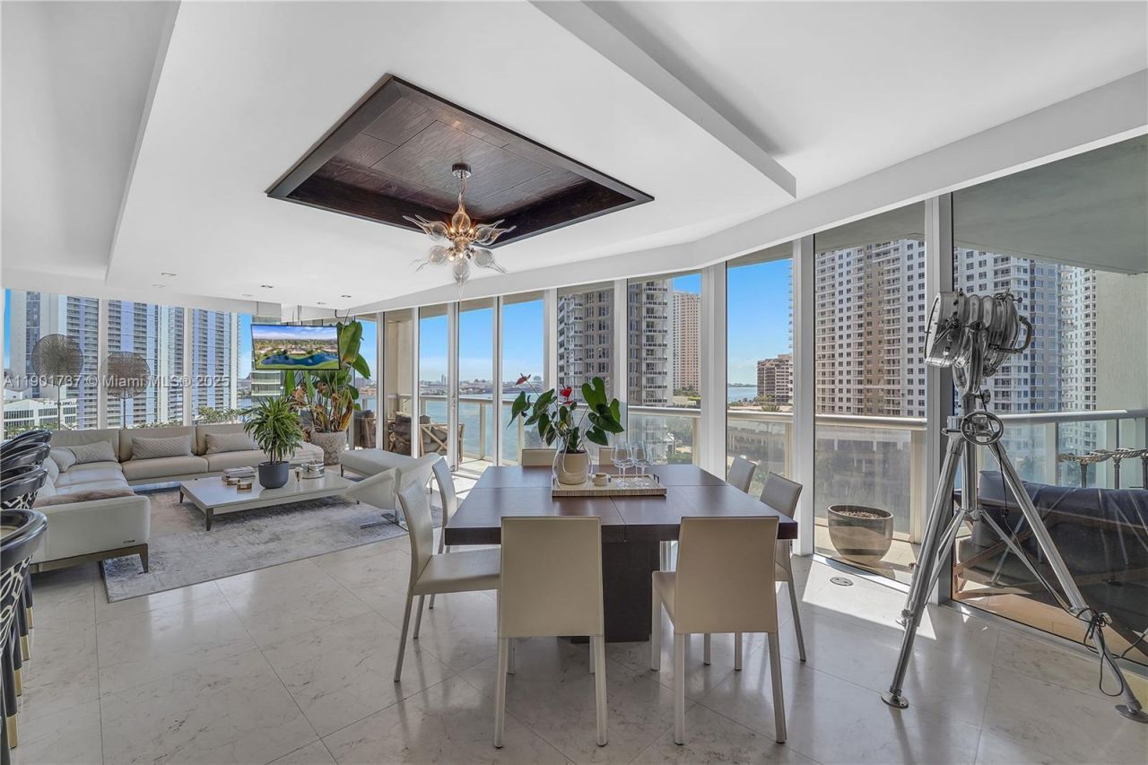 465 Brickell Ave, Unit 1001, Miami, FL 33131 Photo