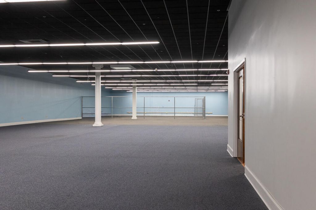 5935 Rivers Avenue Photo 4