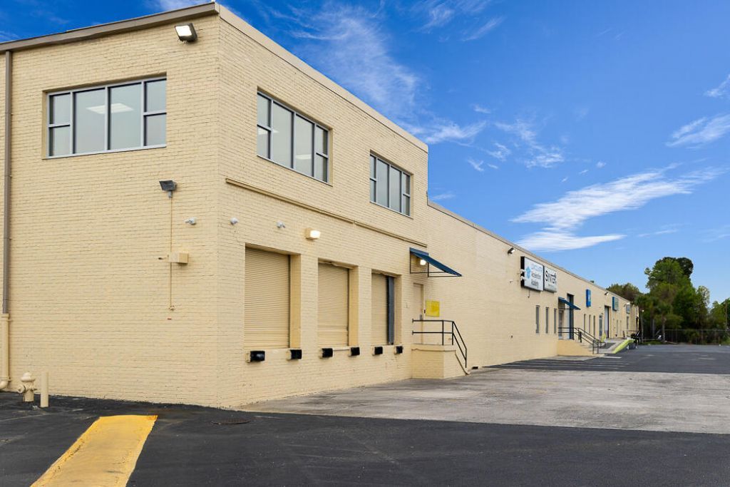 5935 Rivers Avenue Photo 5