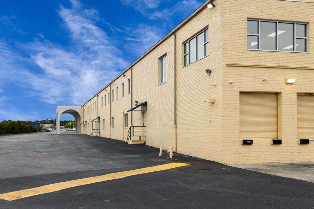 5935 Rivers Avenue Photo 9