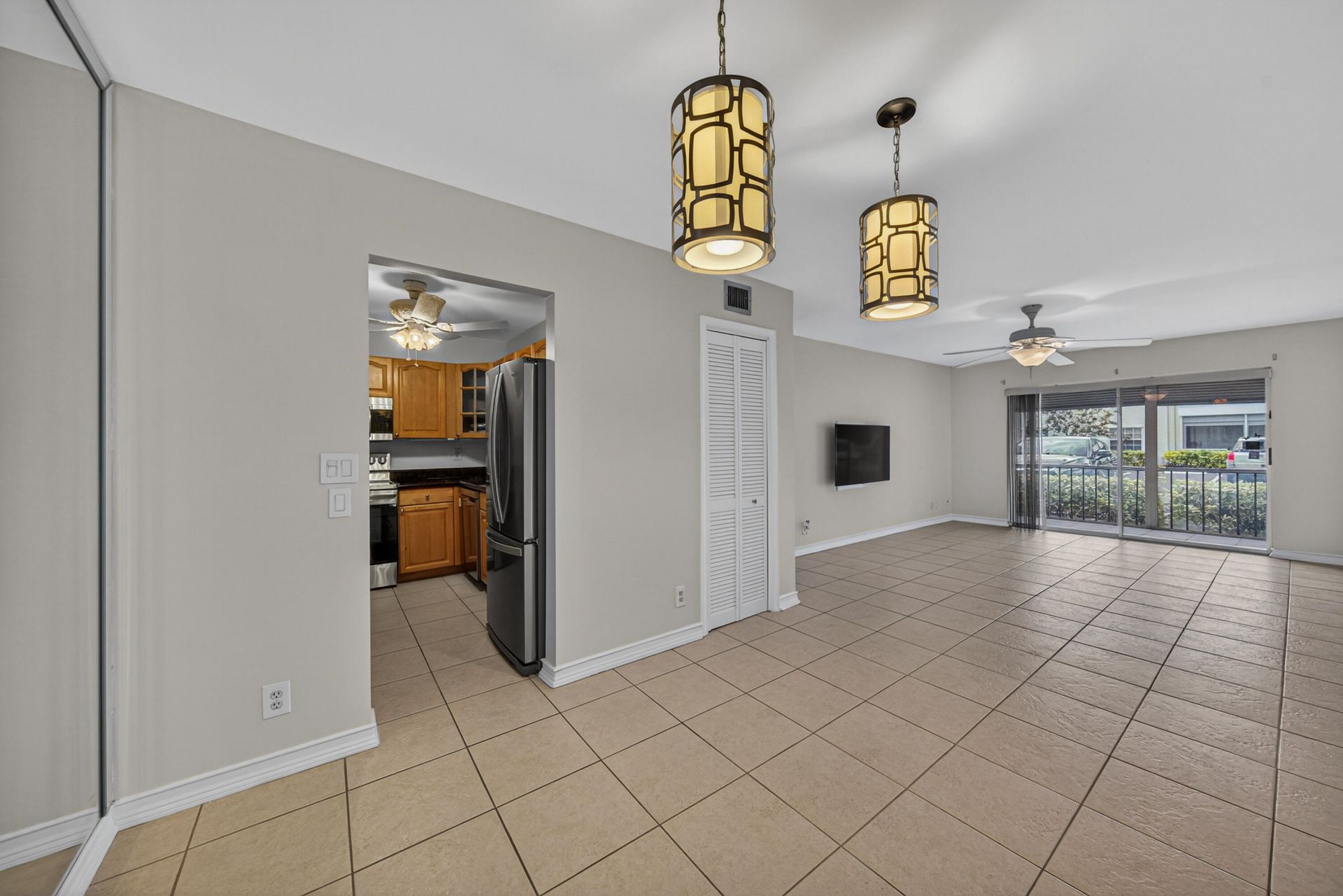 6521 Bay Club Drive, Unit 6521-2, Fort Lauderdale, FL 33308 Photo