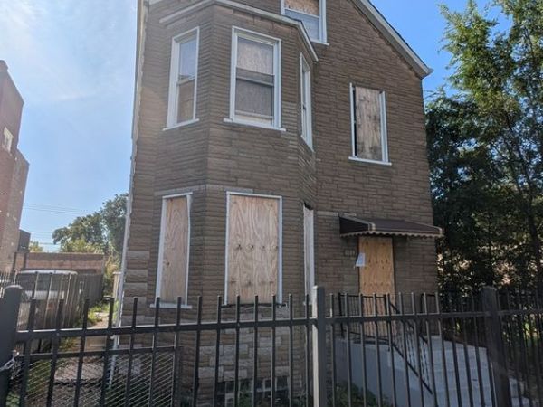 4149 W Cermak Road, Chicago, IL 60623