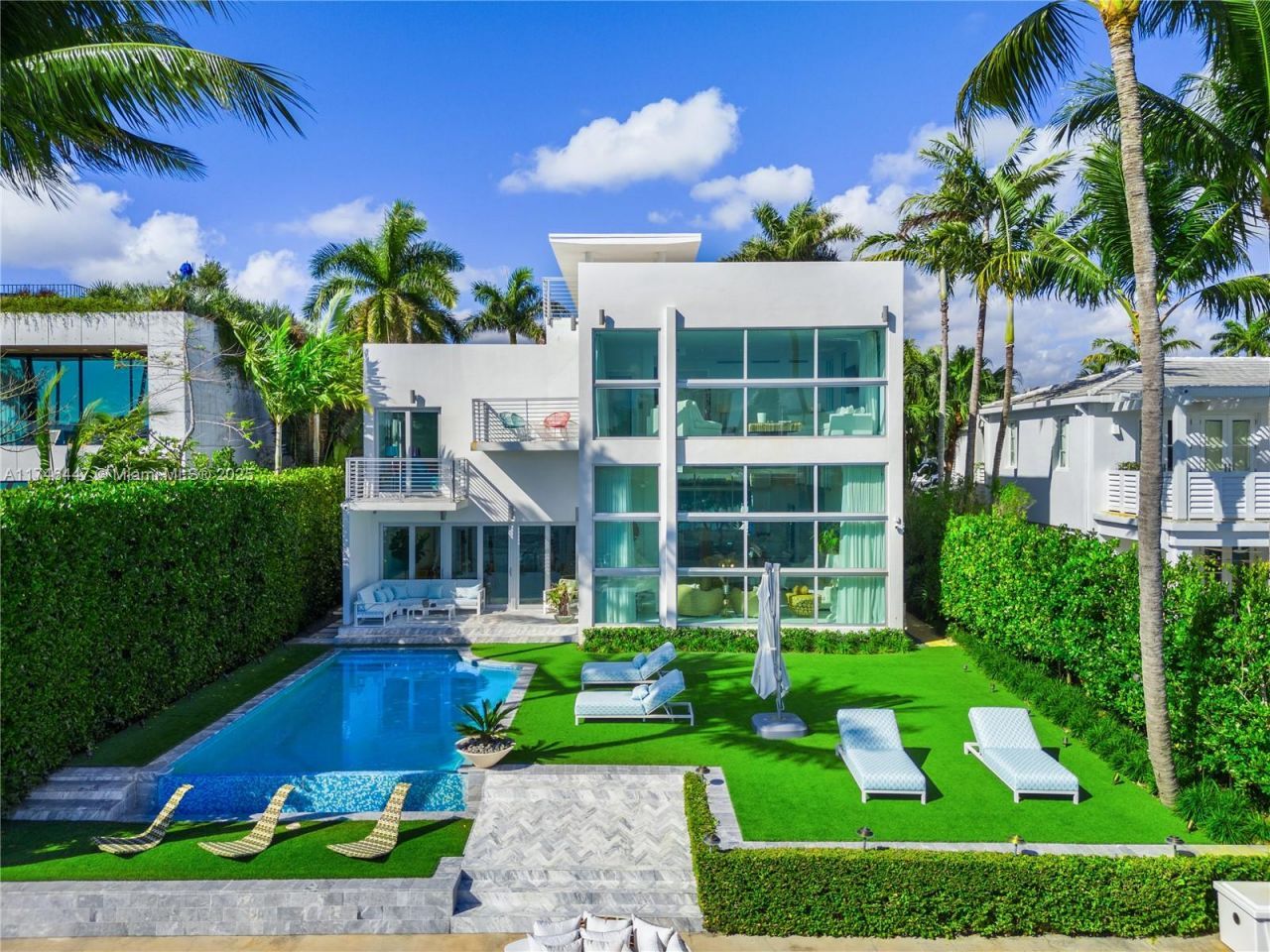 227 E Dilido Dr, Miami Beach, FL 33139 Photo