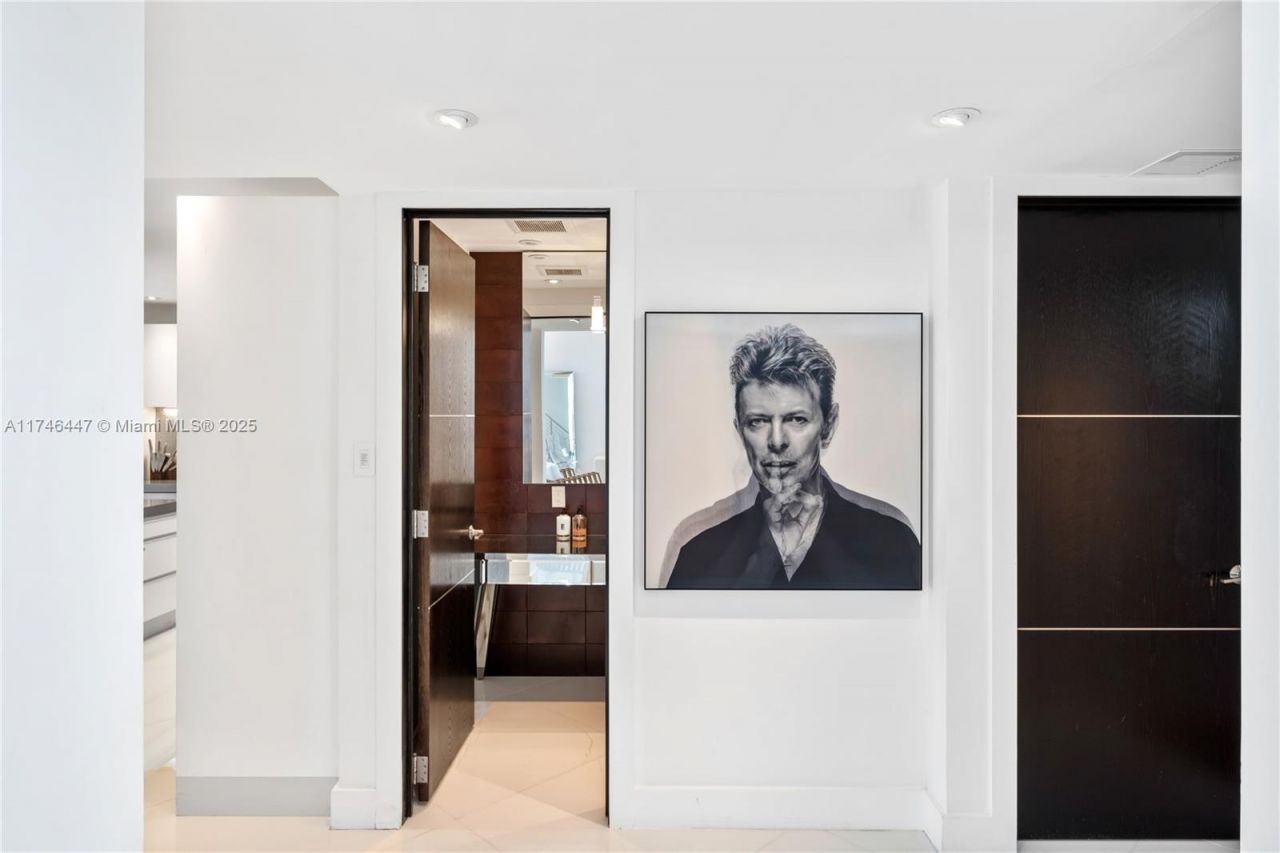 227 E Dilido Dr, Miami Beach, FL 33139 Photo