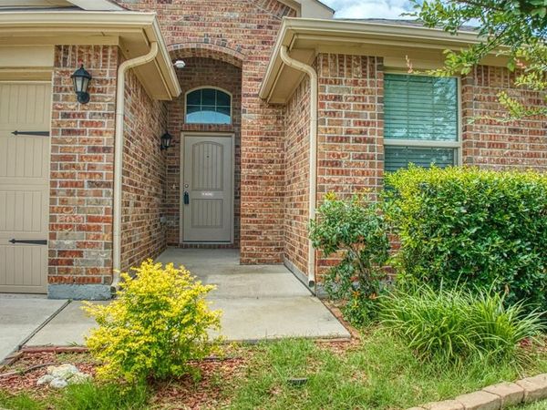 744 Walls Boulevard, Crowley, TX 76036