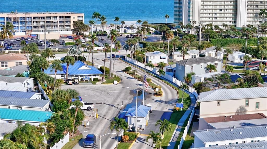 2105 Nettles Boulevard, Jensen Beach, FL 34957 Photo