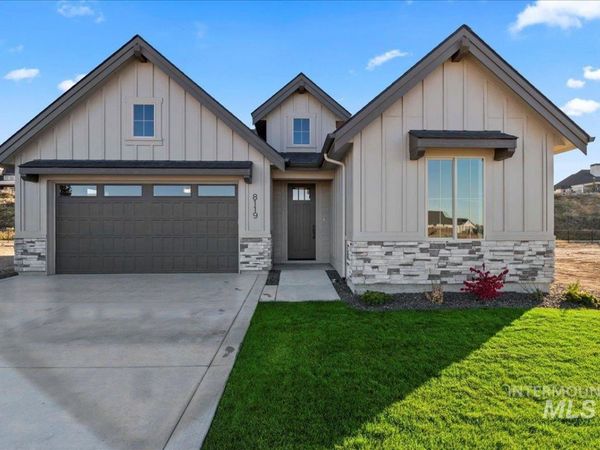 8119 W Show Horse Ct, Meridian, ID 83646