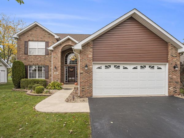 257 Pine Street, Beecher, IL 60401