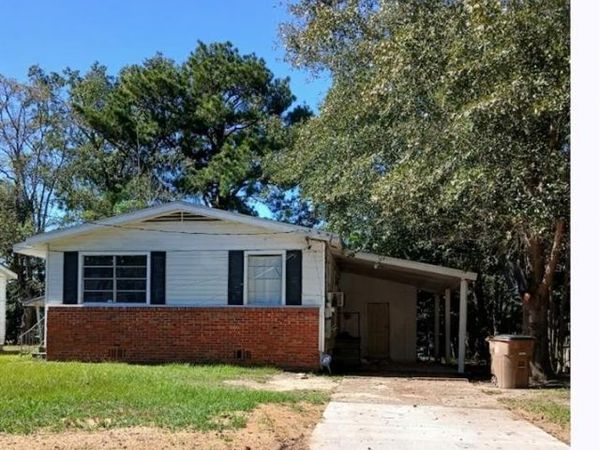 460 Pinehill Drive, Mobile, AL 36606