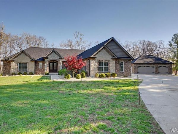 353 Callaway Ridge Drive, Defiance, MO 63341