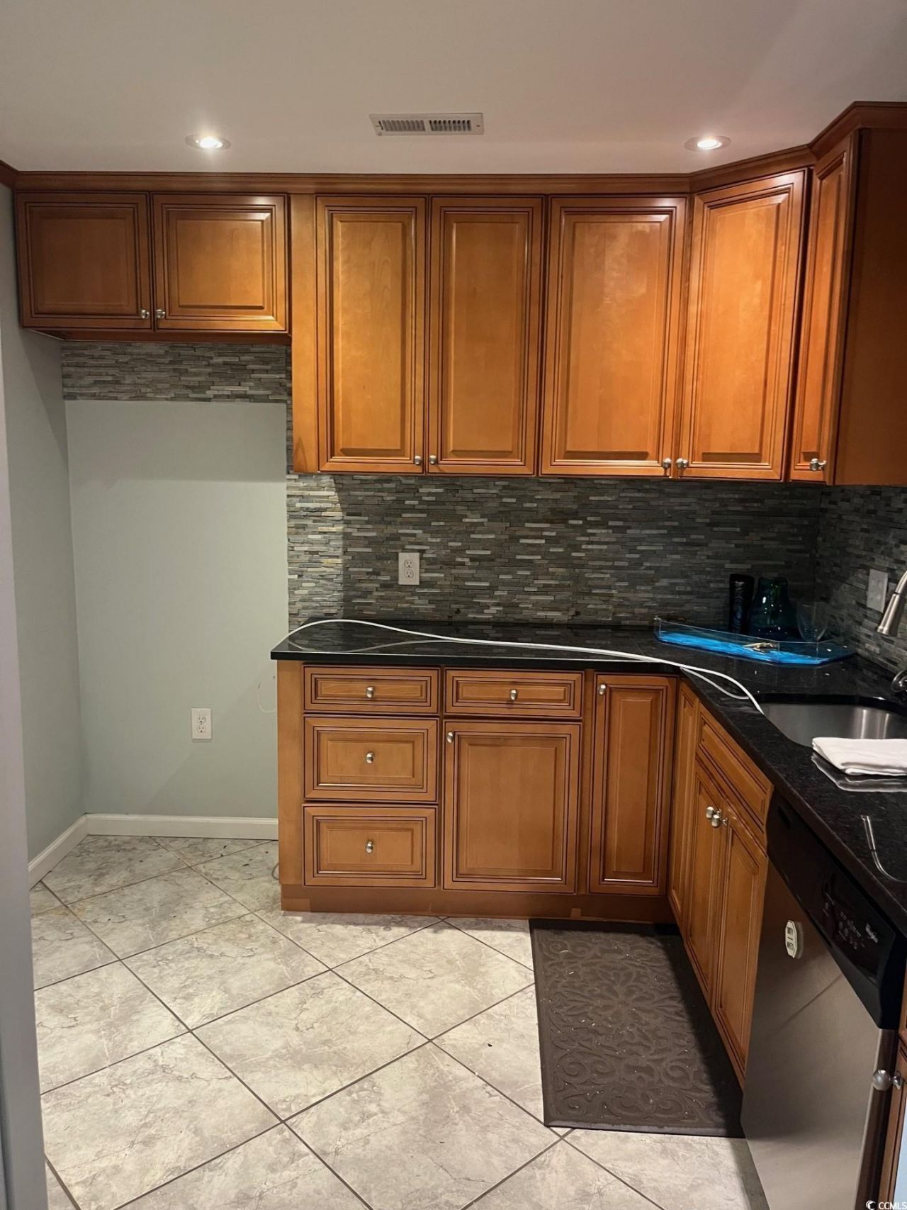 6613 N Kings Hwy. Photo 7