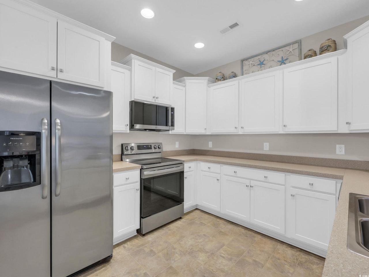 370 Clearwater Dr. Photo 12