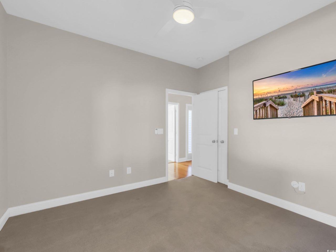 370 Clearwater Dr. Photo 19