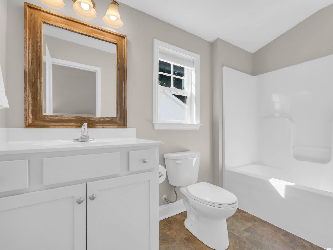 370 Clearwater Dr. Photo 22