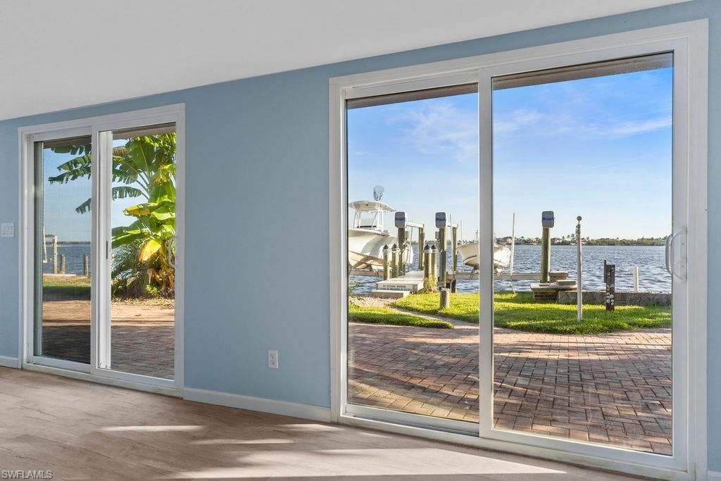 2504 Bayshore Dr, Matlacha, FL 33993 Photo