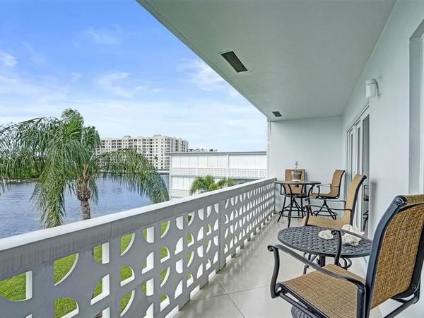 1001 N Riverside Drive, Unit 304, Pompano Beach, FL 33062