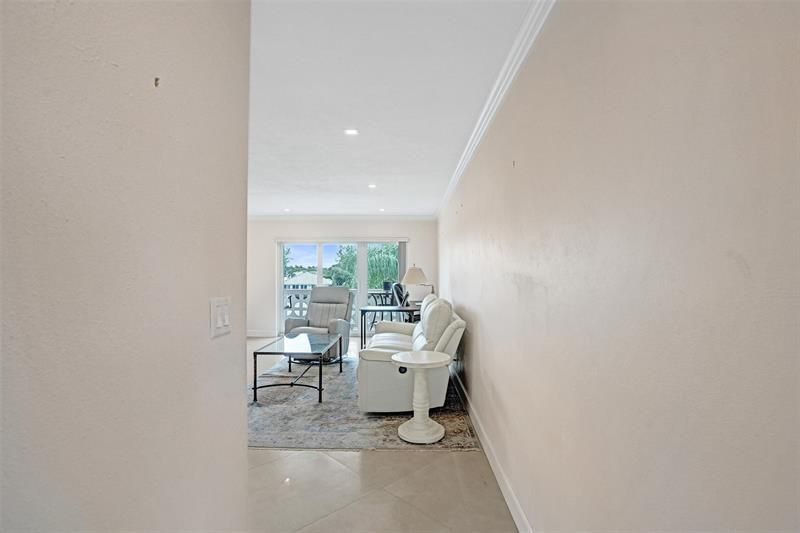 1001 N Riverside Drive, Unit 304, Pompano Beach, FL 33062 Photo