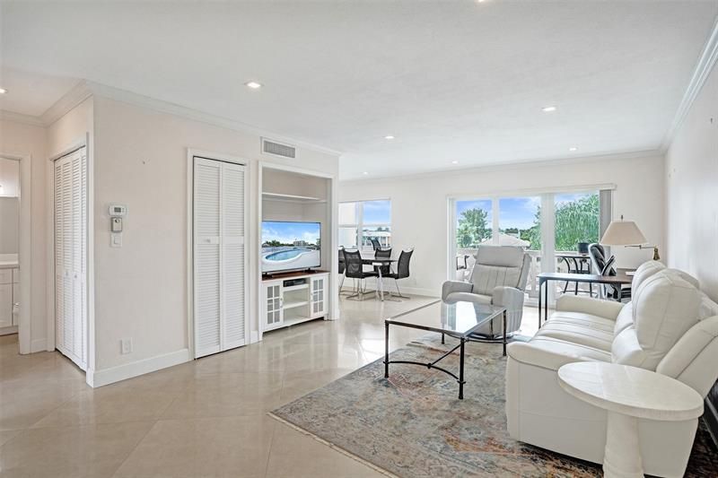 1001 N Riverside Drive, Unit 304, Pompano Beach, FL 33062 Photo