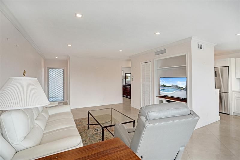 1001 N Riverside Drive, Unit 304, Pompano Beach, FL 33062 Photo