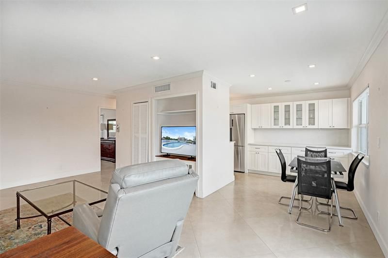 1001 N Riverside Drive, Unit 304, Pompano Beach, FL 33062 Photo