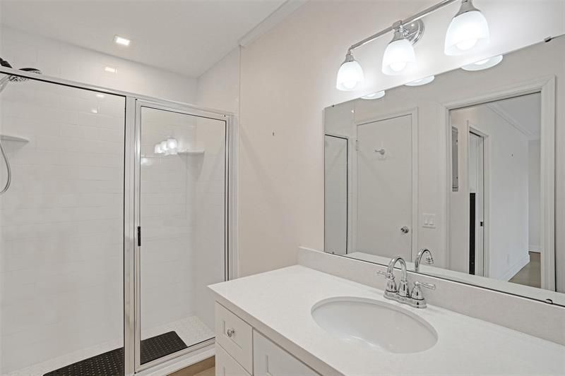 1001 N Riverside Drive, Unit 304, Pompano Beach, FL 33062 Photo