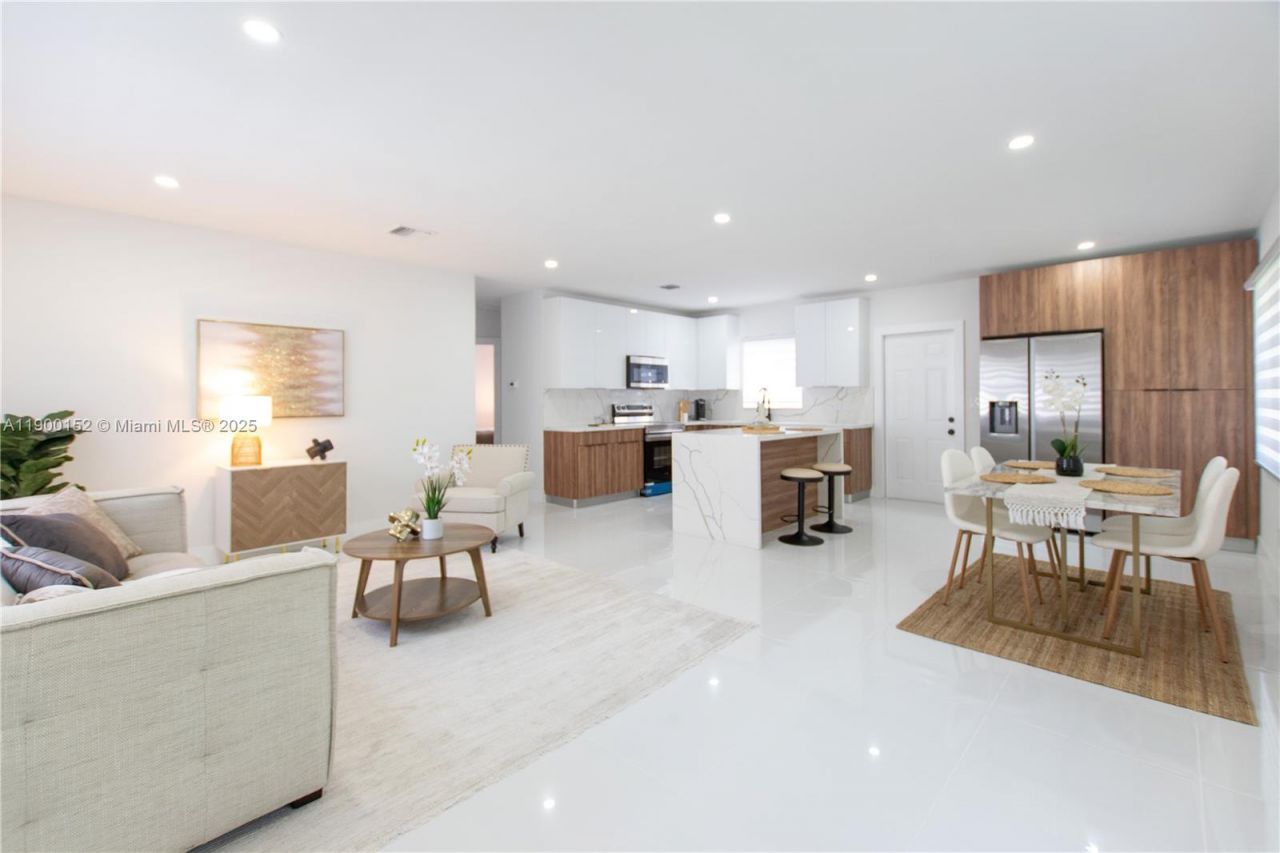 1110 NE 152nd Ter, North Miami Beach, FL 33162 Photo