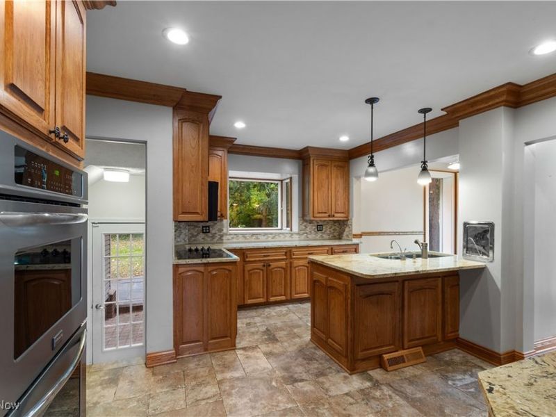 4698 Manchester Road, New Franklin, OH 44319 Photo 14