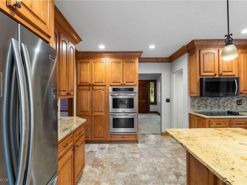 4698 Manchester Road, New Franklin, OH 44319 Photo 17