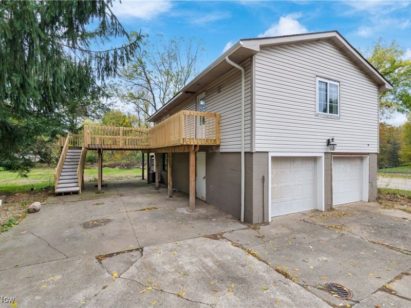 4698 Manchester Road, New Franklin, OH 44319 Photo 2