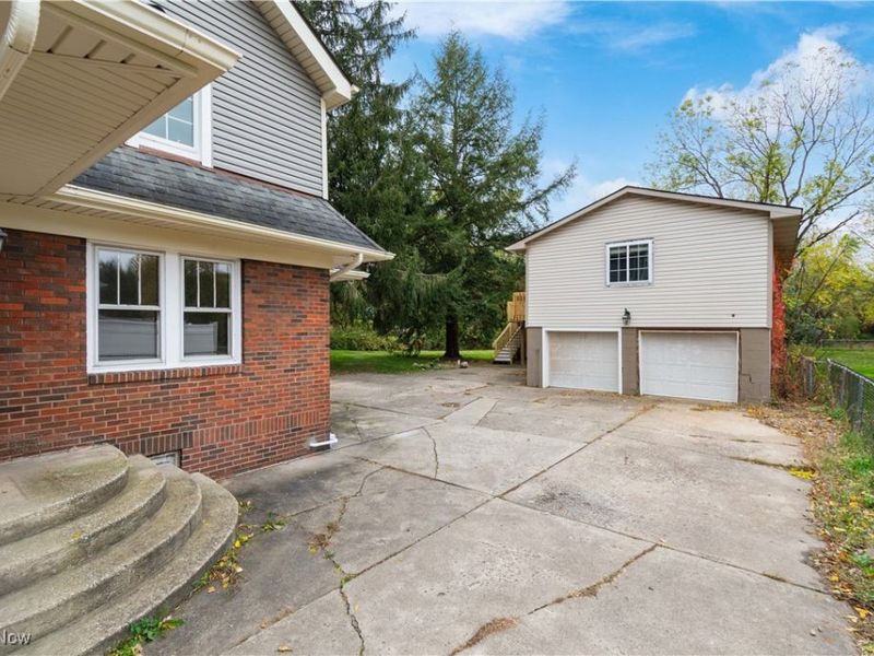 4698 Manchester Road, New Franklin, OH 44319 Photo 3