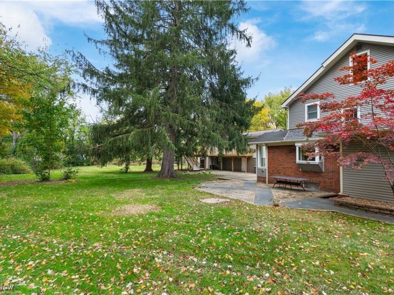 4698 Manchester Road, New Franklin, OH 44319 Photo 7