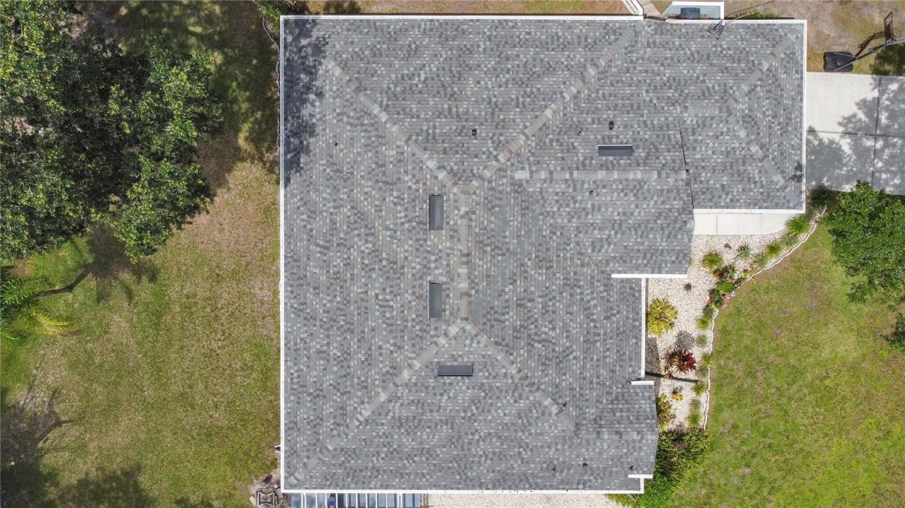 19616 Livingston Avenue, Lutz, FL 33559 Photo