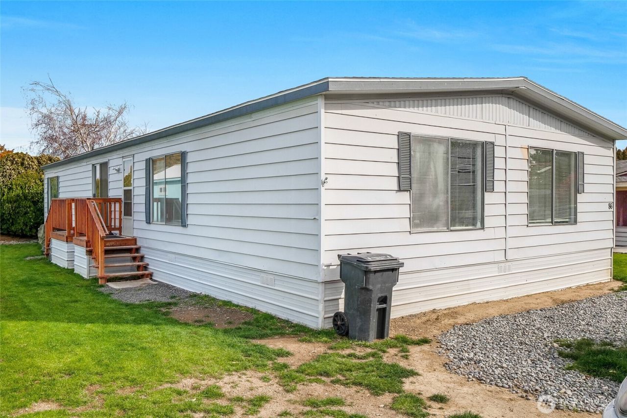 4815 NE Airway Drive, Unit 86, Moses Lake, WA 98837 Main Photo