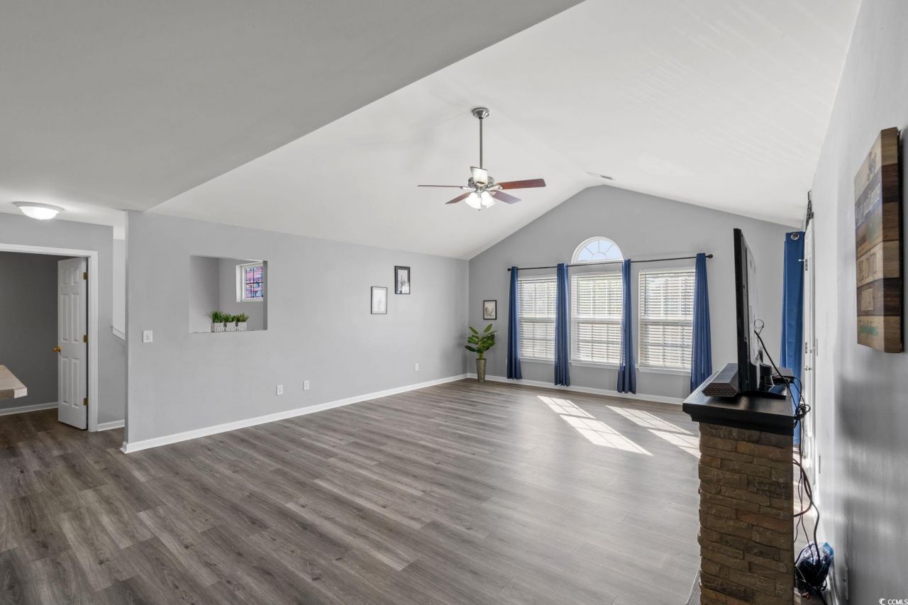 4654 Fringetree Dr. Photo 8