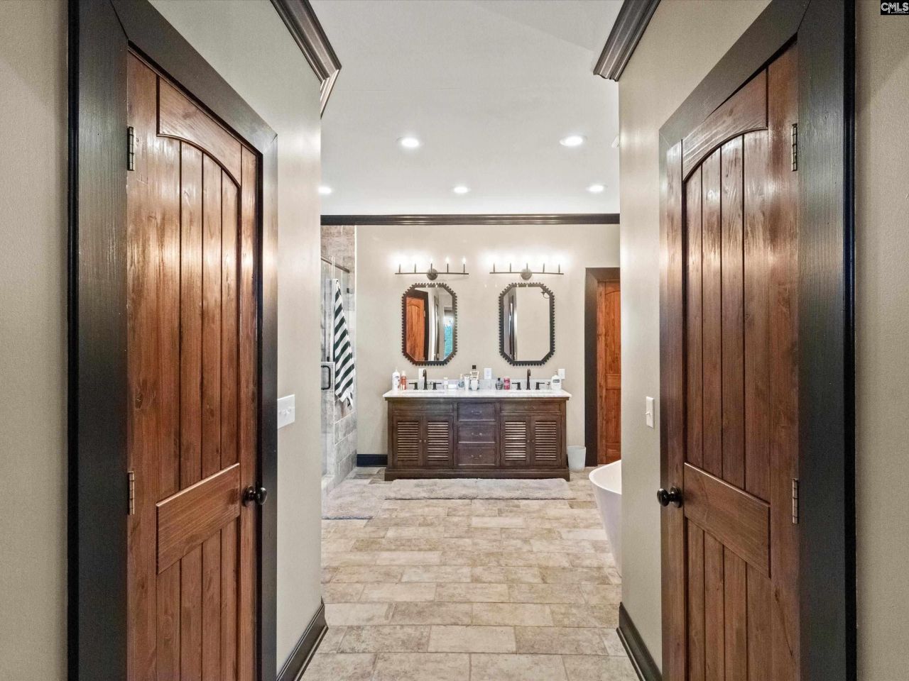 1486 Bridle Path Road Photo 16