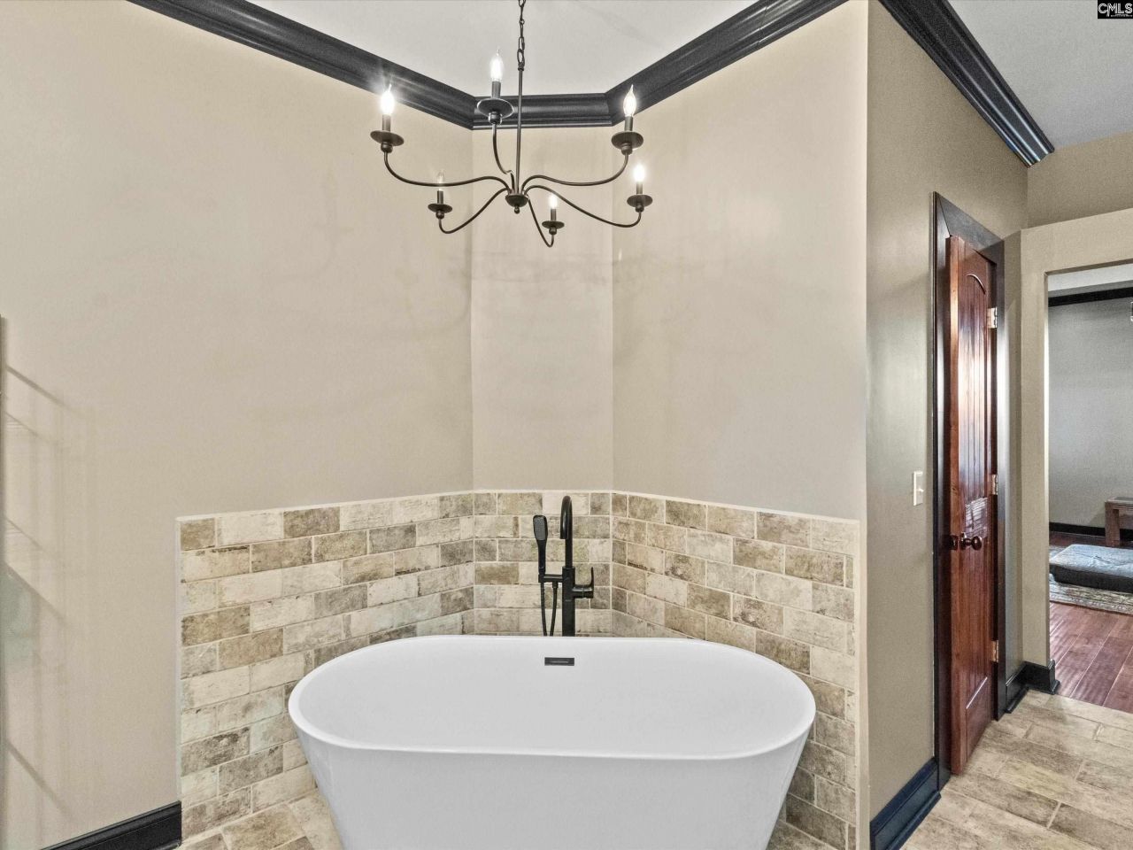 1486 Bridle Path Road Photo 18