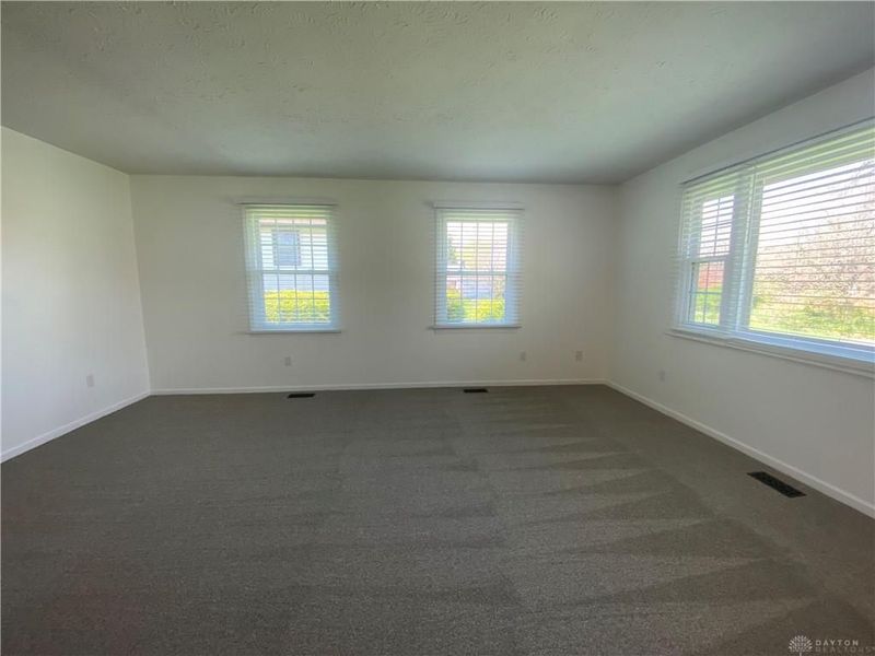 1811 Greenbriar Drive, Troy, OH 45373 Photo 14