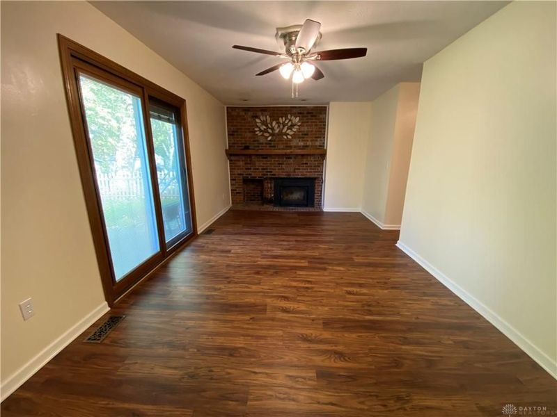 1811 Greenbriar Drive, Troy, OH 45373 Photo 5