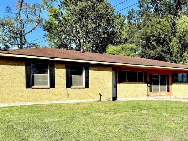 6757 Myrtlewood Dr, Baton Rouge, LA 70812