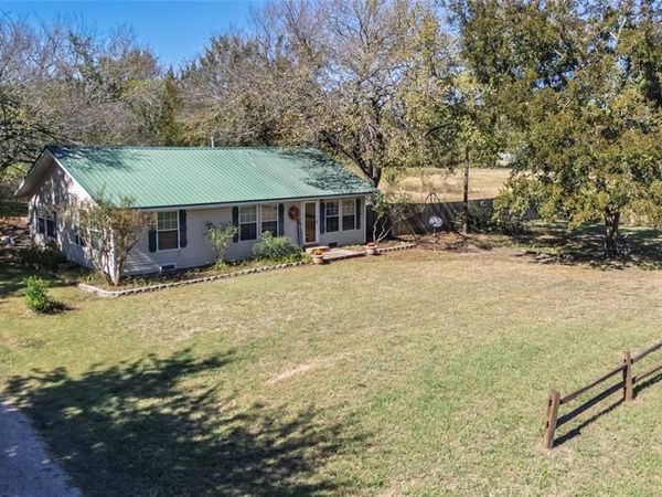 962 Hwy 50, Ladonia, TX 75449