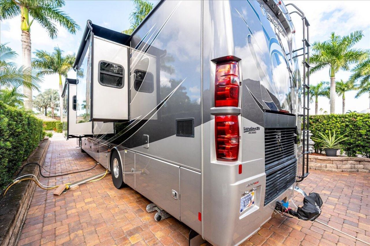 185 NW Hazard Way, Saint Lucie West, FL 34986 Photo