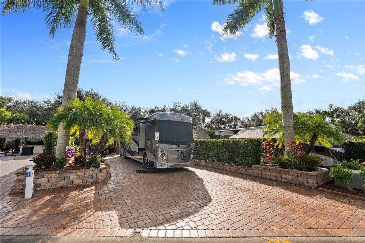 185 NW Hazard Way, Saint Lucie West, FL 34986 Photo