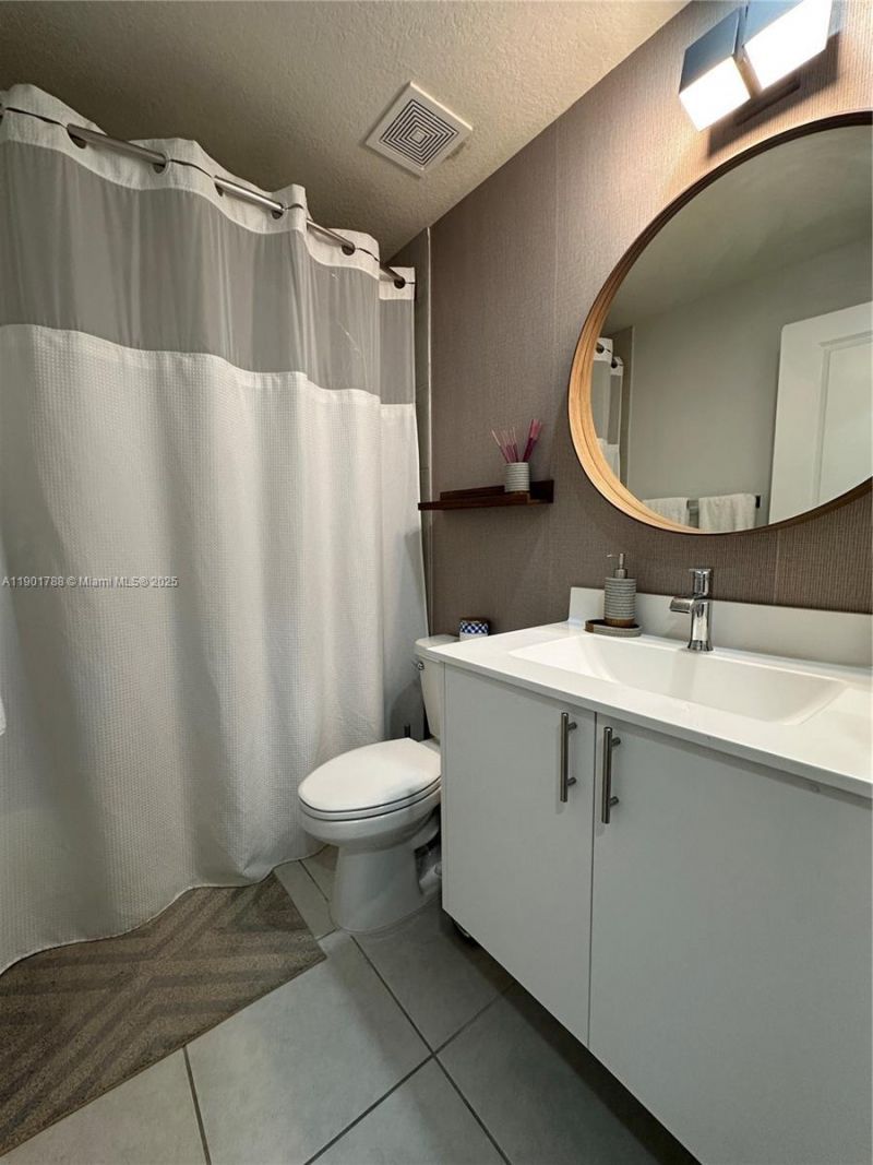 4256 NW 83rd Ave, Doral, FL 33166 Photo