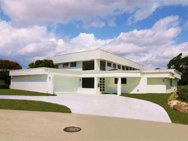 6003 Umbrella Tree Ln, Tamarac, FL 33319