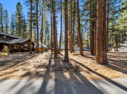 2664 Knox Avenue, South Lake Tahoe, CA 96150 Photo