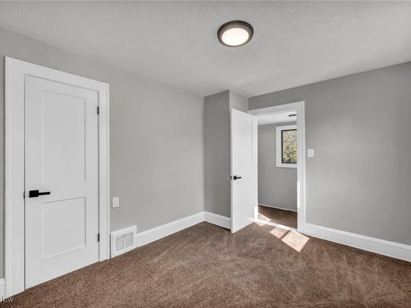 3629 W 130th Street, Cleveland, OH 44111 Photo 32