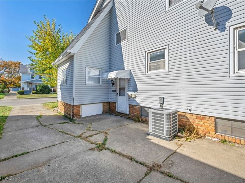 3629 W 130th Street, Cleveland, OH 44111 Photo 4