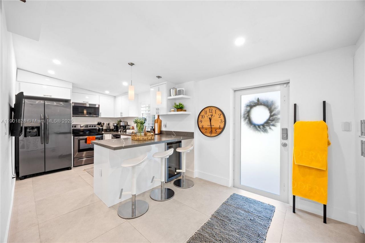 11 NW 45th St, Miami, FL 33127 Photo