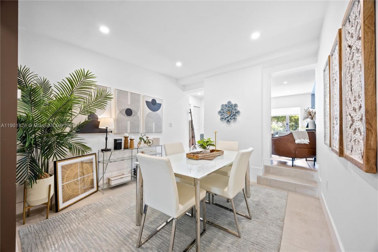 11 NW 45th St, Miami, FL 33127 Photo