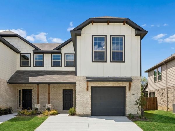 504-506 Trailhead Lane, Denton, TX 76205